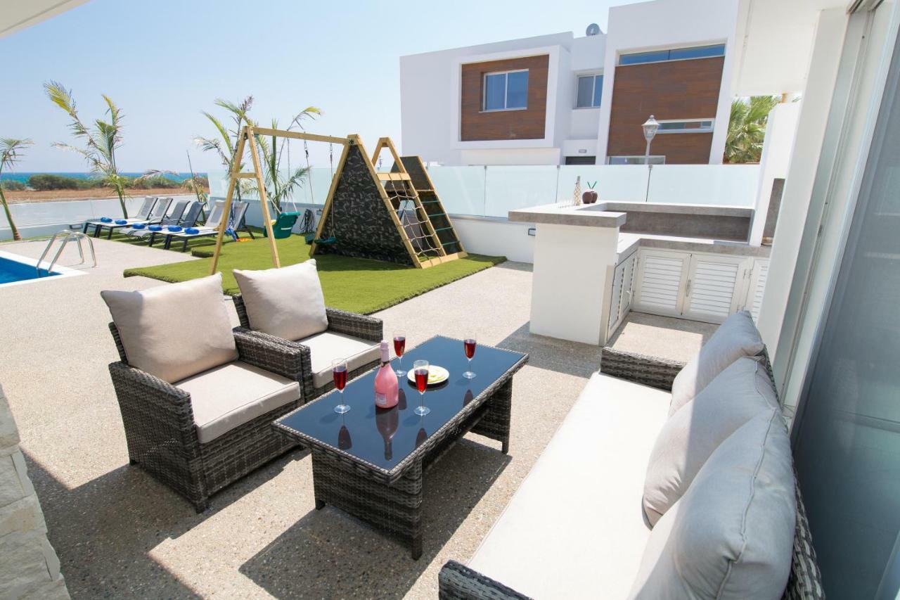 Villa Lynn Boutique Beachfront Ayia Napa Exterior photo