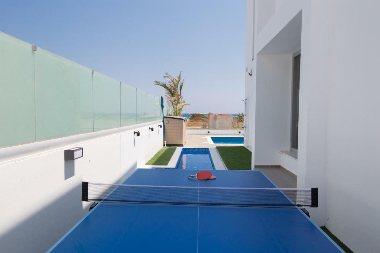 Villa Lynn Boutique Beachfront Ayia Napa Exterior photo